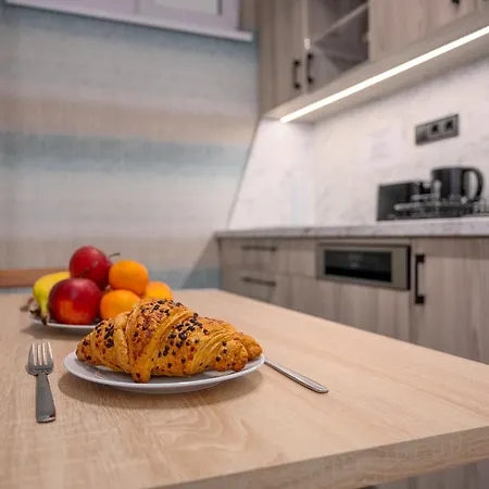 Relax By The Parliament *