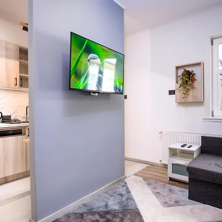 Relax By The Parliament