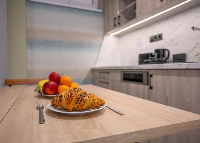 Relax By The Parliament *